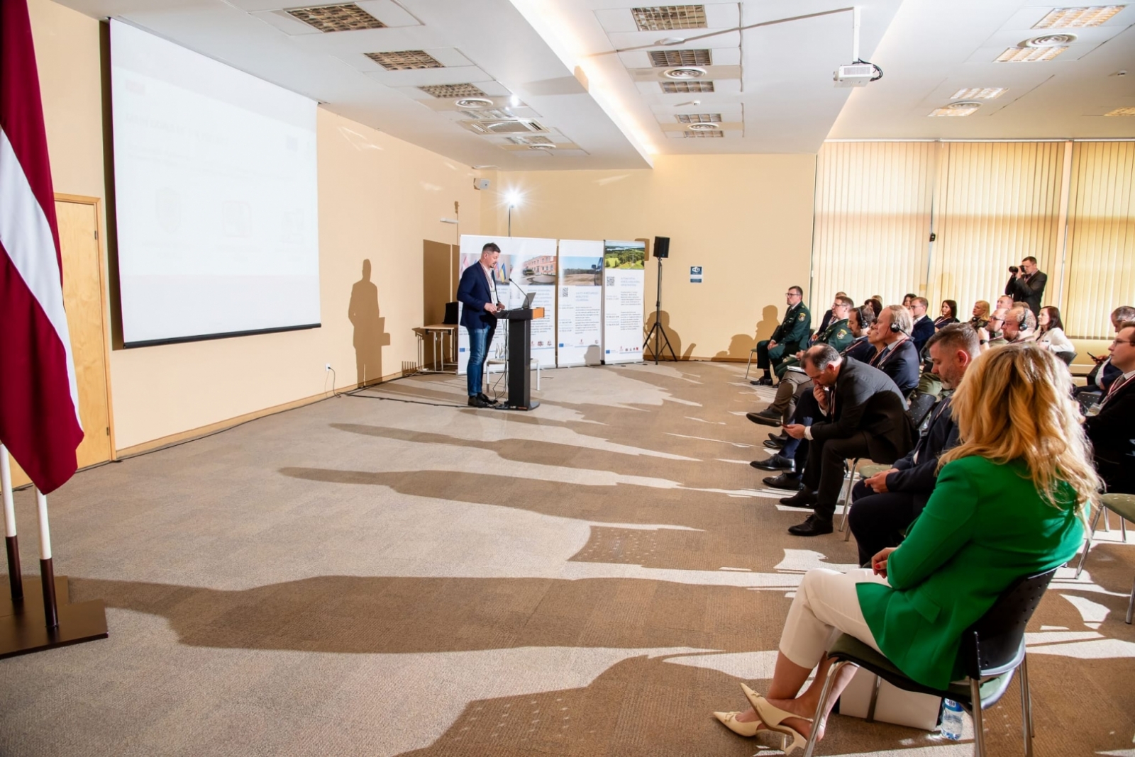 FOTO: Eiropas Komisijas Migrācijas un iekšlietu ģenerāldirektorāta delegācija apmeklē VRS