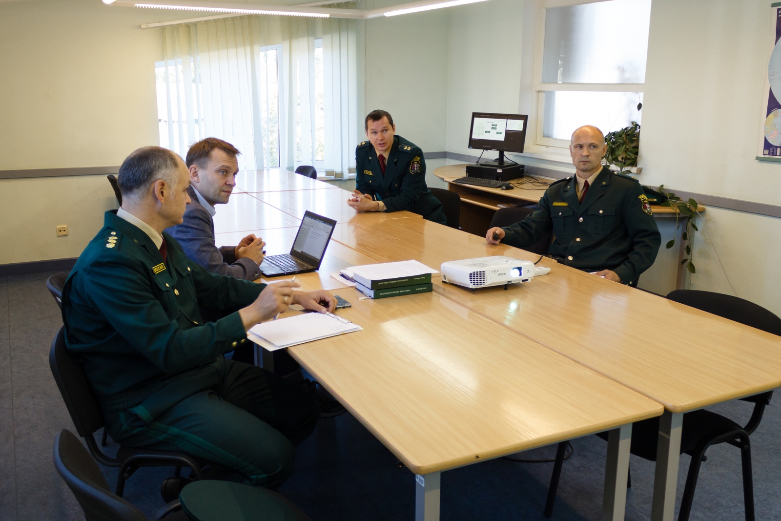 FOTO: Frontex aģentūras sadarbības koordinators apmeklē Latvijas – Krievijas ārējo robežu