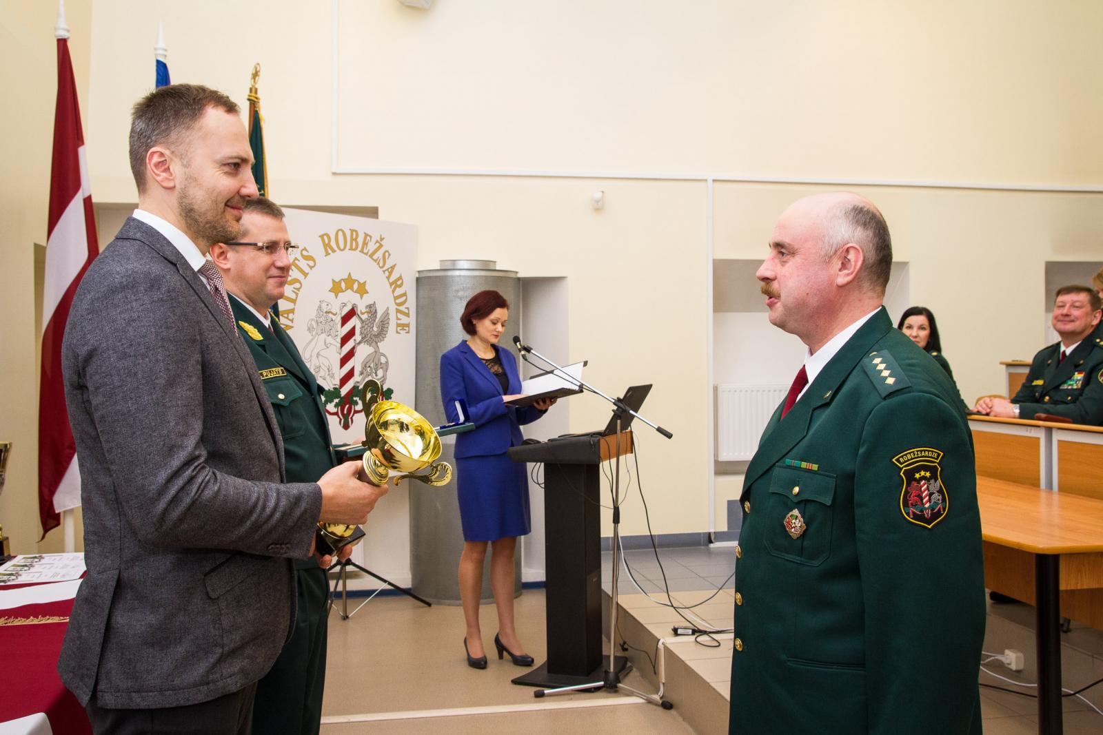 FOTO: Atskaites sanāksme