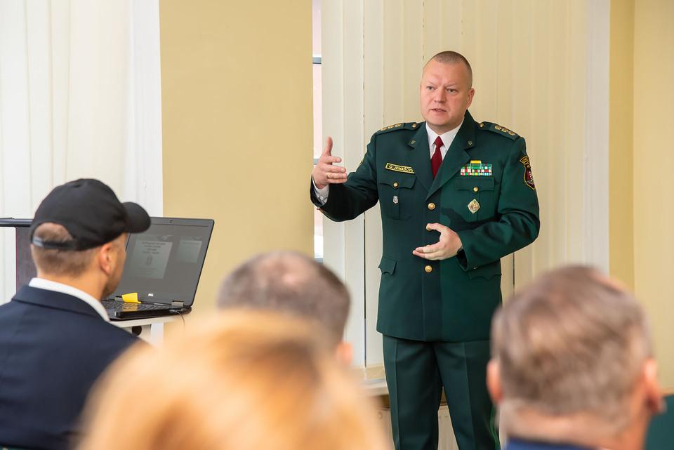 FOTO: Iekšlietu ministra vizīte Daugavpils pārvaldē