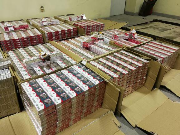 FOTO: Kontrabandas cigaretes