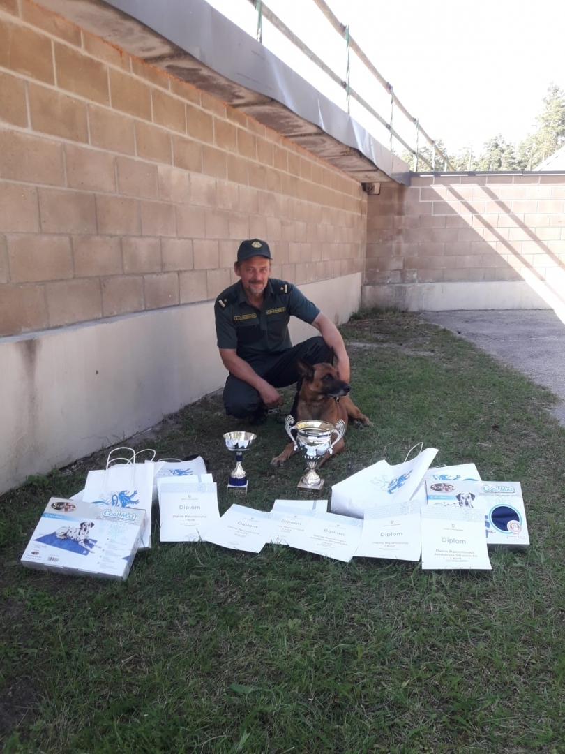 Valsts robežsardzes amatpersonu un dienesta suņu piedalīšanās dienesta suņu profesionālās meistarības sacensībās