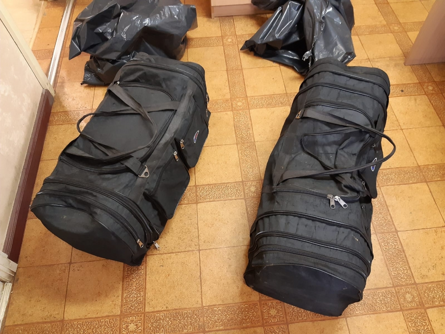 Robežsargi izņem 40 000 kontrabandas cigarešu