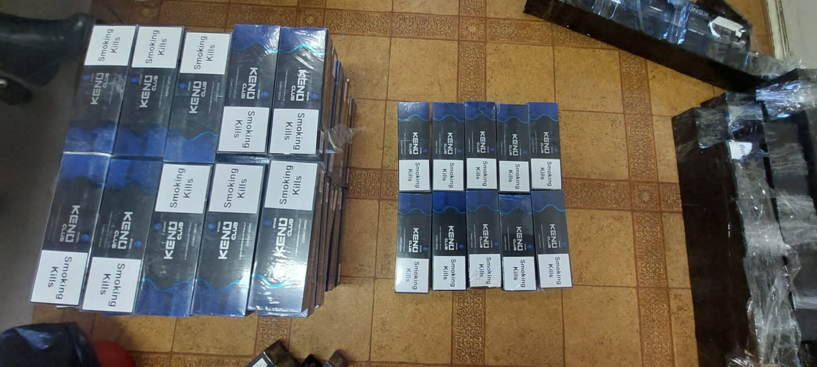 Robežsargi pieķer četras personas cigarešu nelikumīgā pārvietošanā 