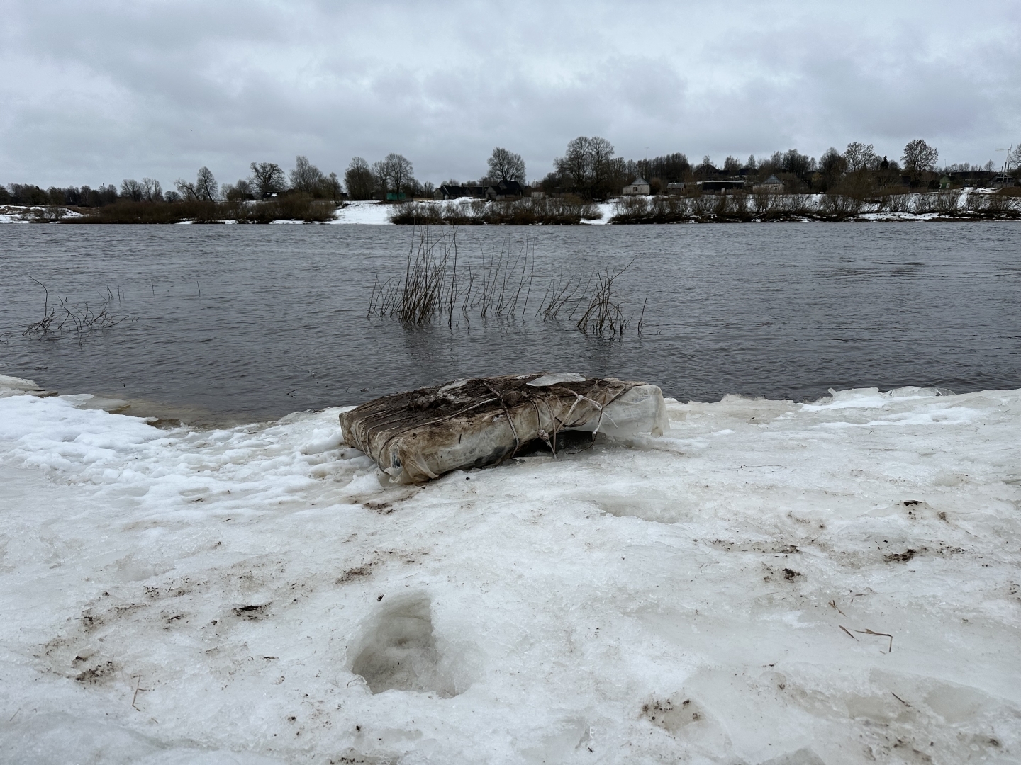 Robežsargi konstatē cigarešu nelikumīgas pārvietošanas gadījumu