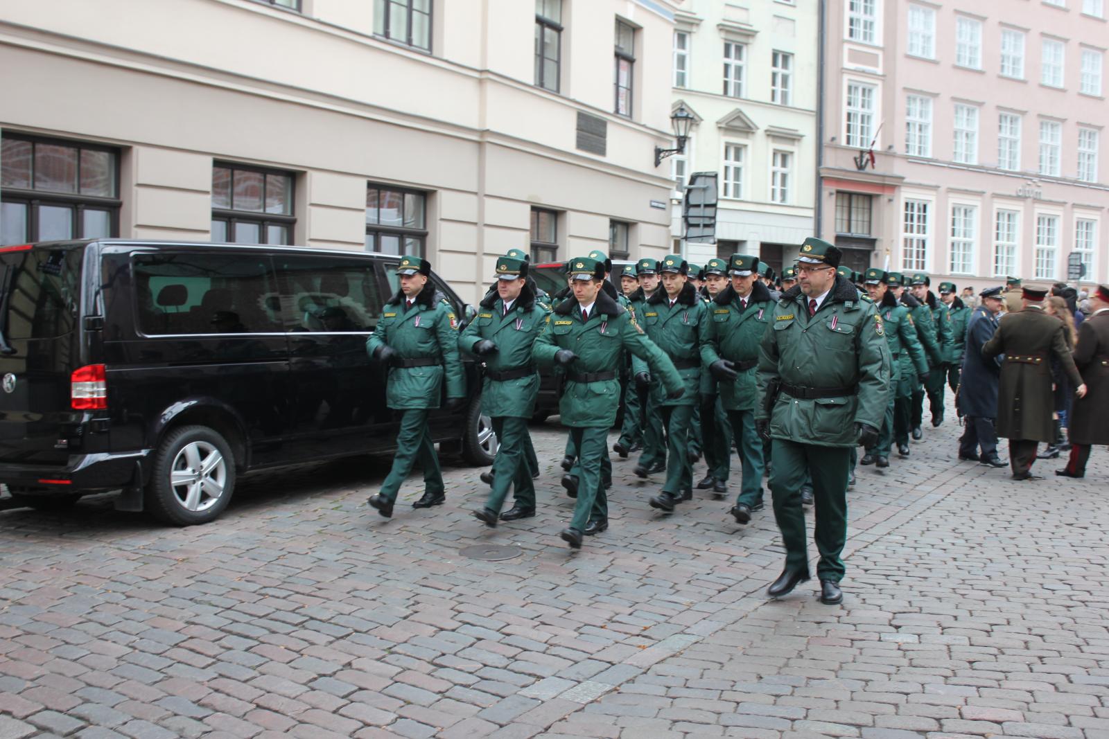 Foto: 11.novembrī, godinot Latvijas brīvības cīnītājus un karavīrus, visā Latvijā atzīmē Lāčplēša dienu.
