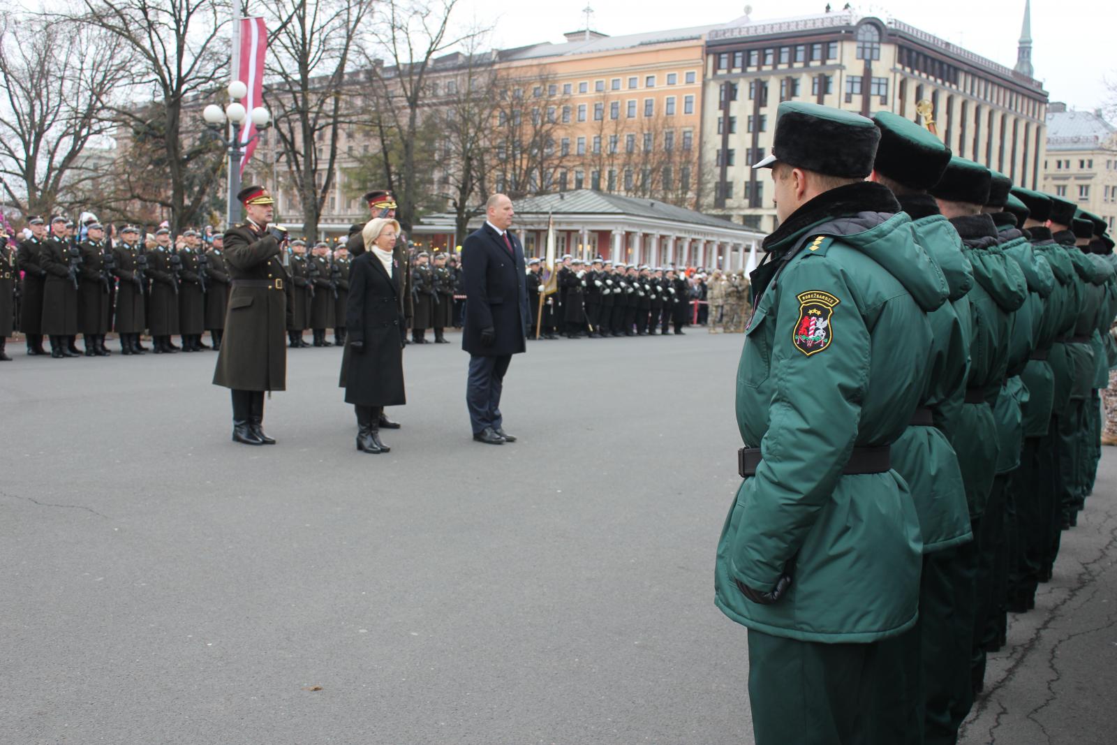 Foto: 11.novembrī, godinot Latvijas brīvības cīnītājus un karavīrus, visā Latvijā atzīmē Lāčplēša dienu.