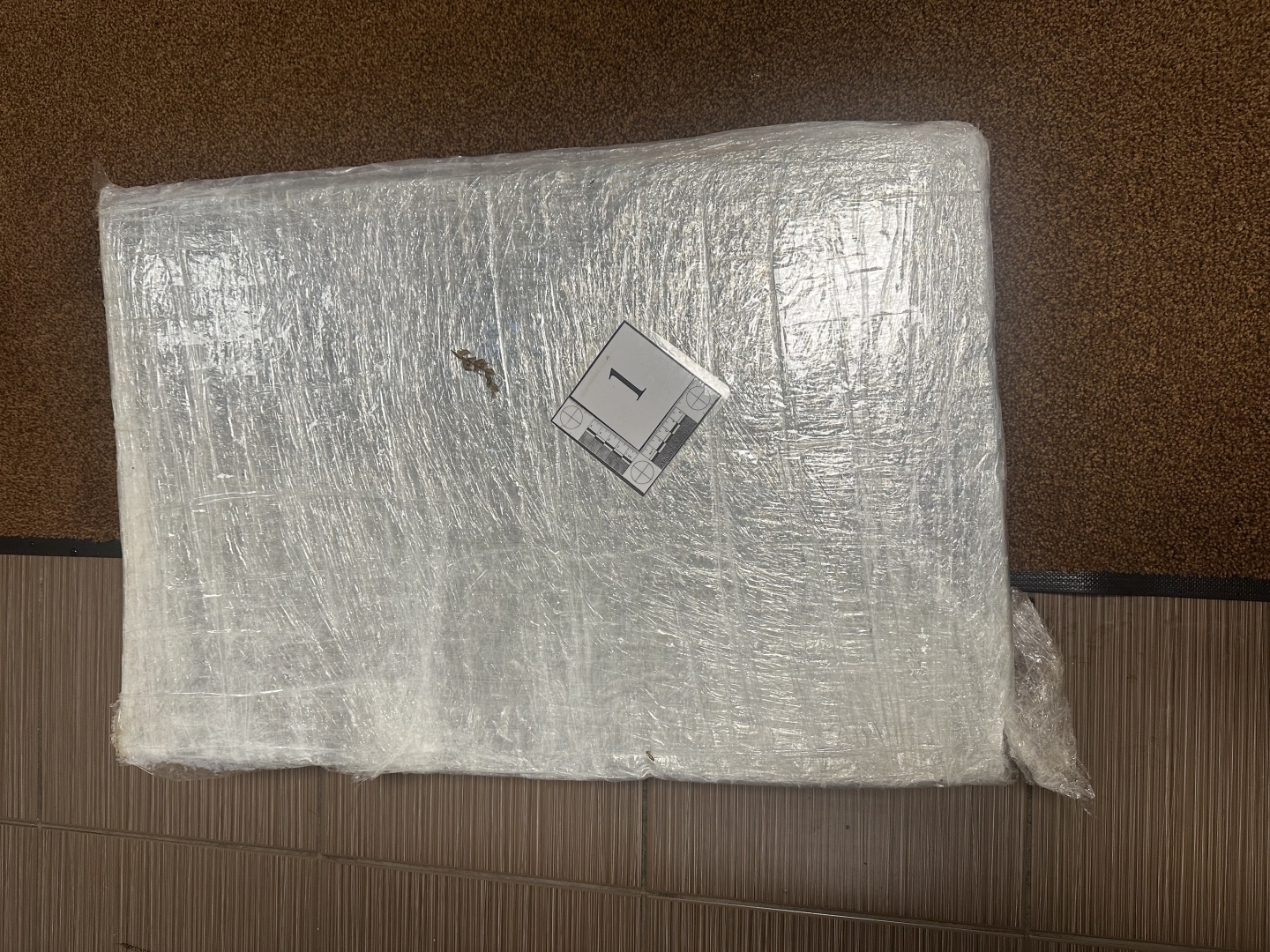 Robežsargi izņem 24 320 kontrabandas cigarešu