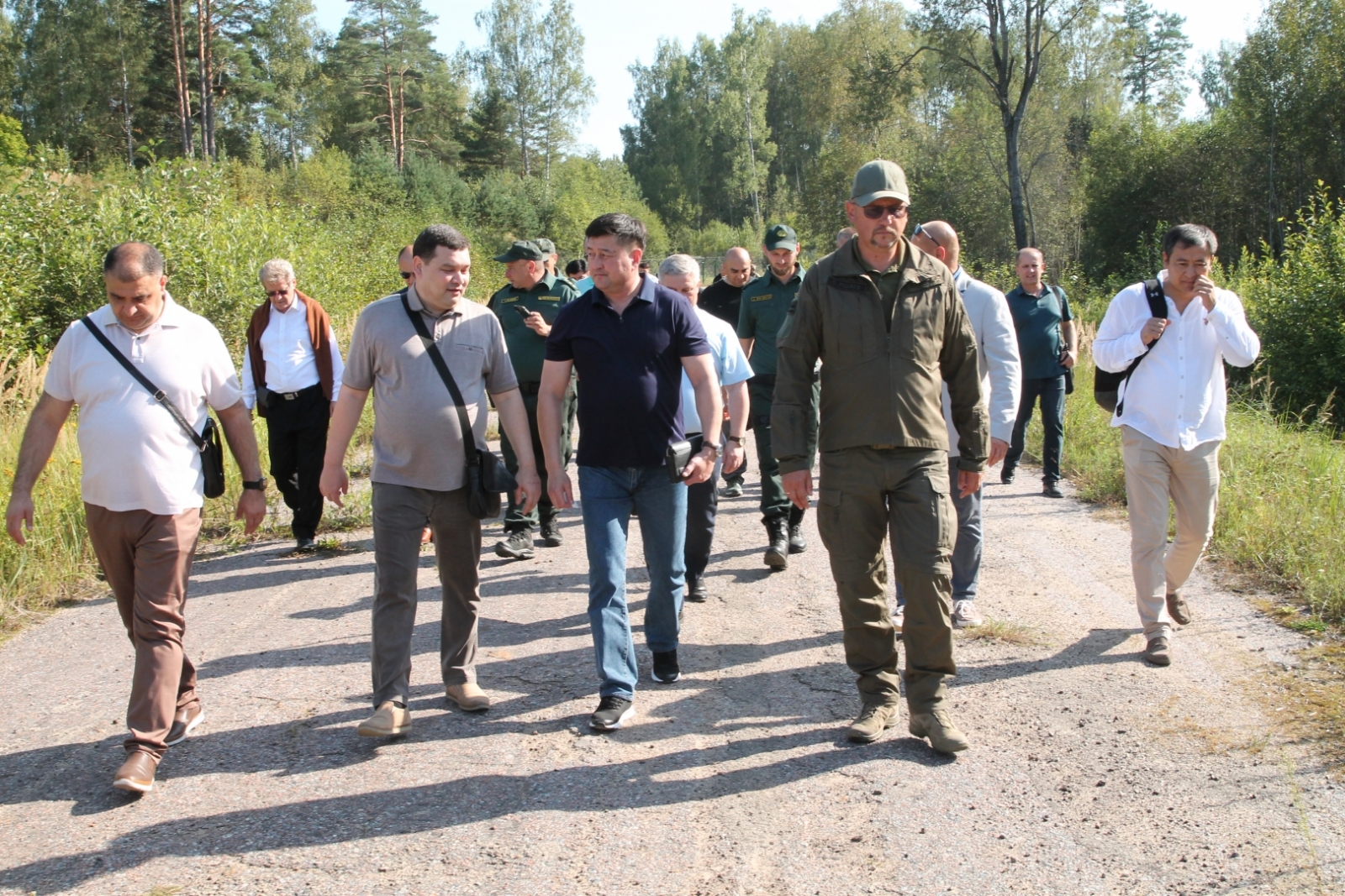 FOTO: Bomca dalībnieki apmeklē Opoļu robežapsardzības nodaļu