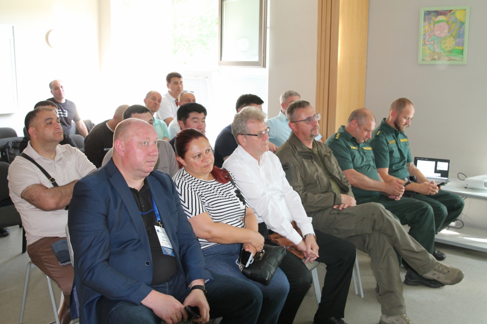 FOTO: Bomca dalībnieki apmeklē Opoļu robežapsardzības nodaļu