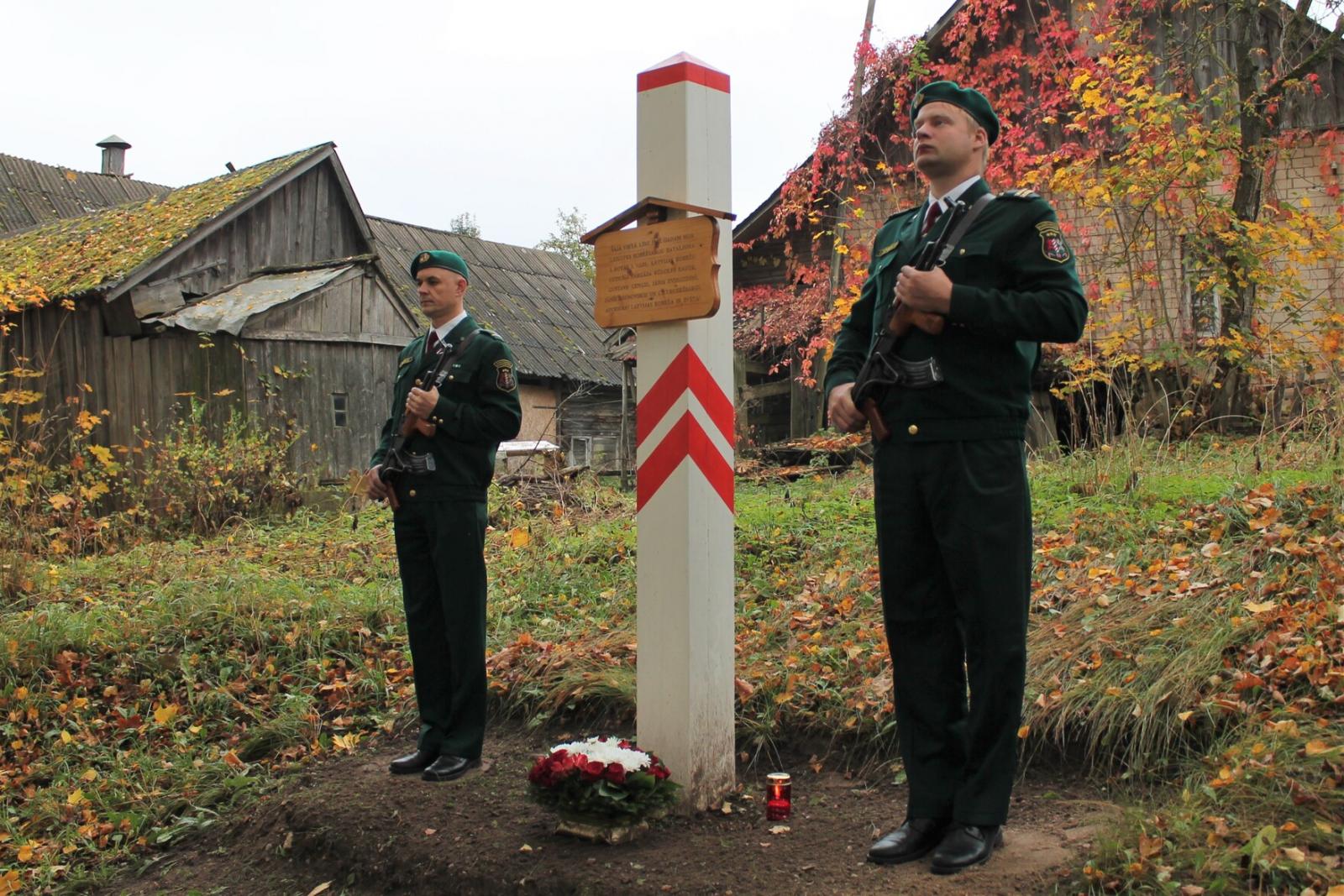 FOTO. Robežsargi piedalās Robežsardzes sagrāves piemiņas pasākumos