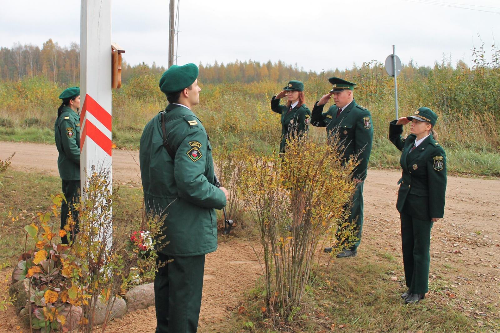 FOTO. Robežsargi piedalās Robežsardzes sagrāves piemiņas pasākumos