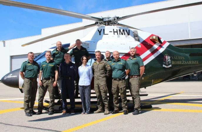 VRS Aviācijas pārvaldes piloti iegūst “Agusta 119 MKII” helikoptera tipa kvalifikāciju