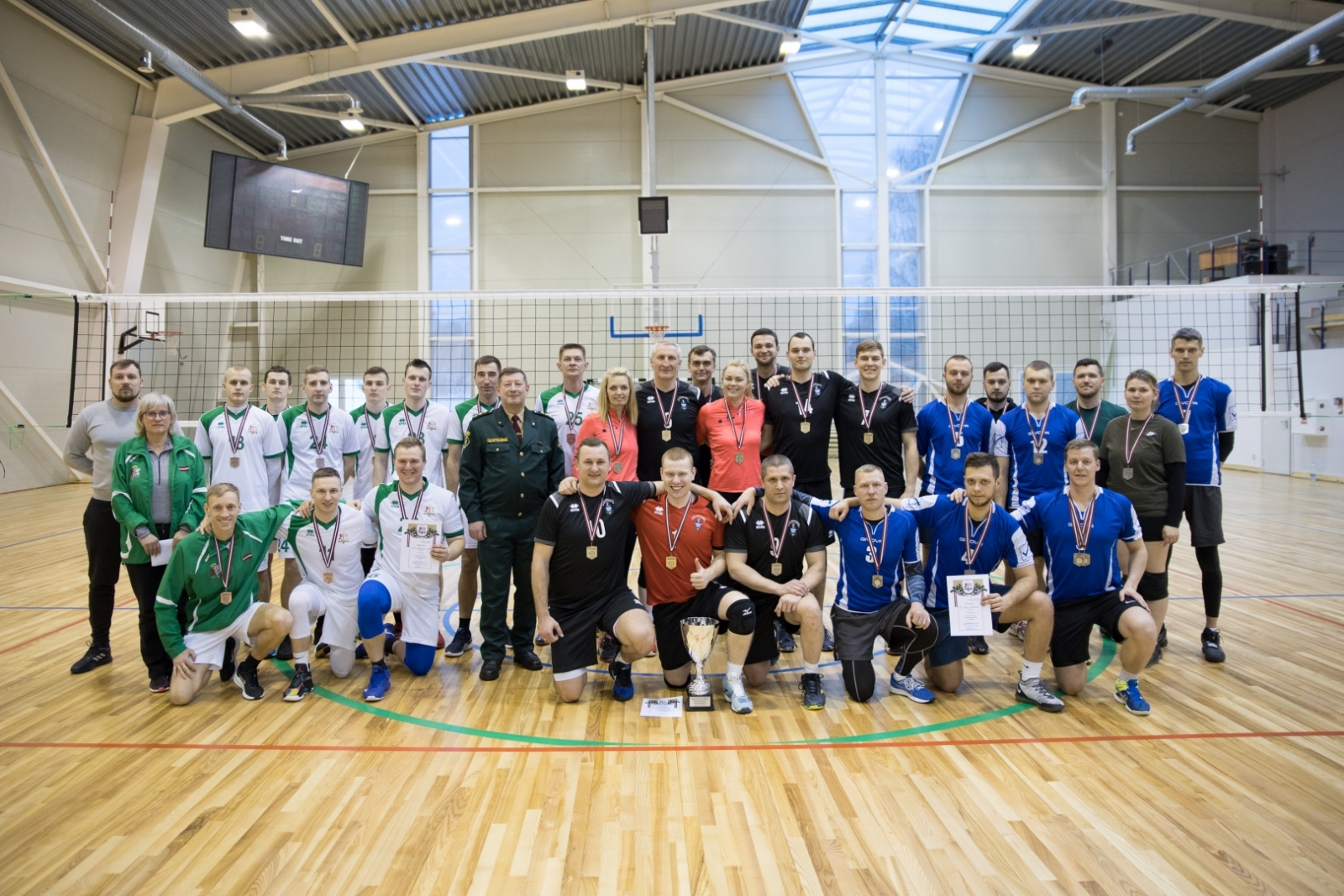 Valsts robežsardzes Daugavpils pārvaldes volejbolisti izcīna uzvaru volejbolā
