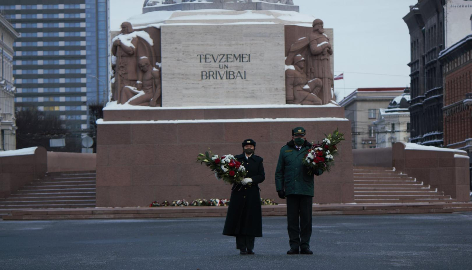 FOTO: Robežsargi Barikāžu atceres piemiņas pasākumā