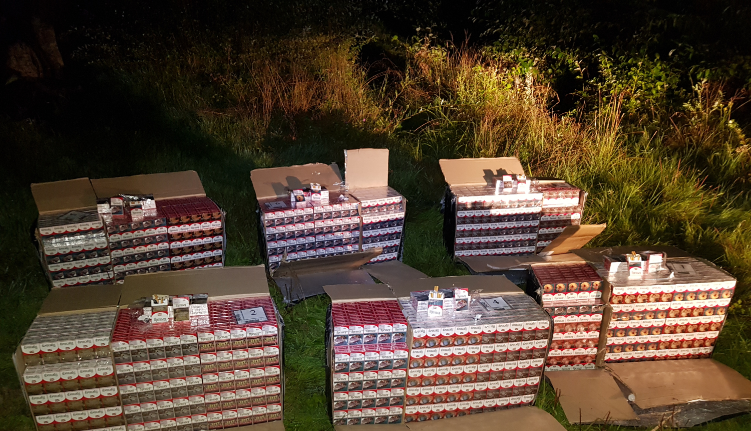 Foto: Kontrabandas cigaretes