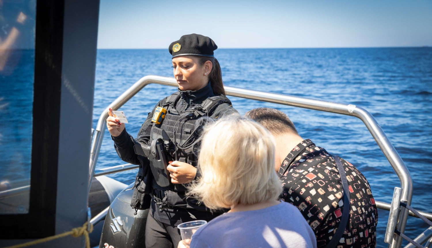 FOTO: Robežsargs jūrā