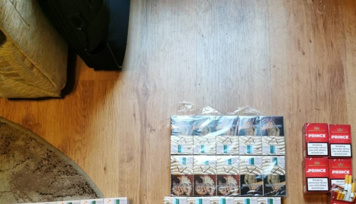 Robežsargi saistībā ar tabakas izstrādājumu nelikumīgu apriti aiztur divas personas