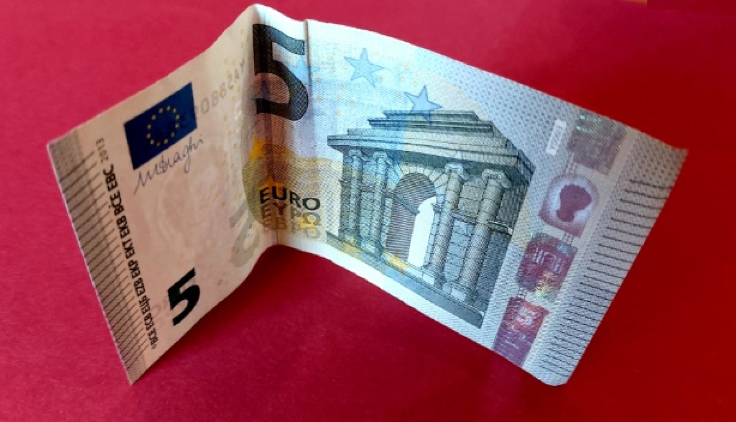 FOTO: pieci eiro