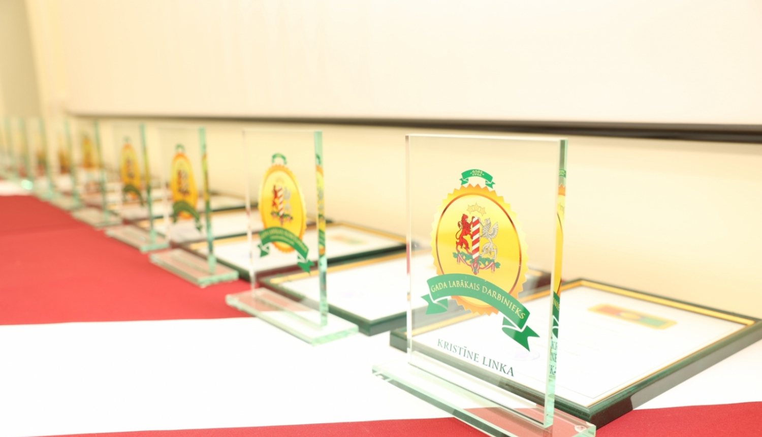 FOTO: VRS labākā darbinieka apbalvojums