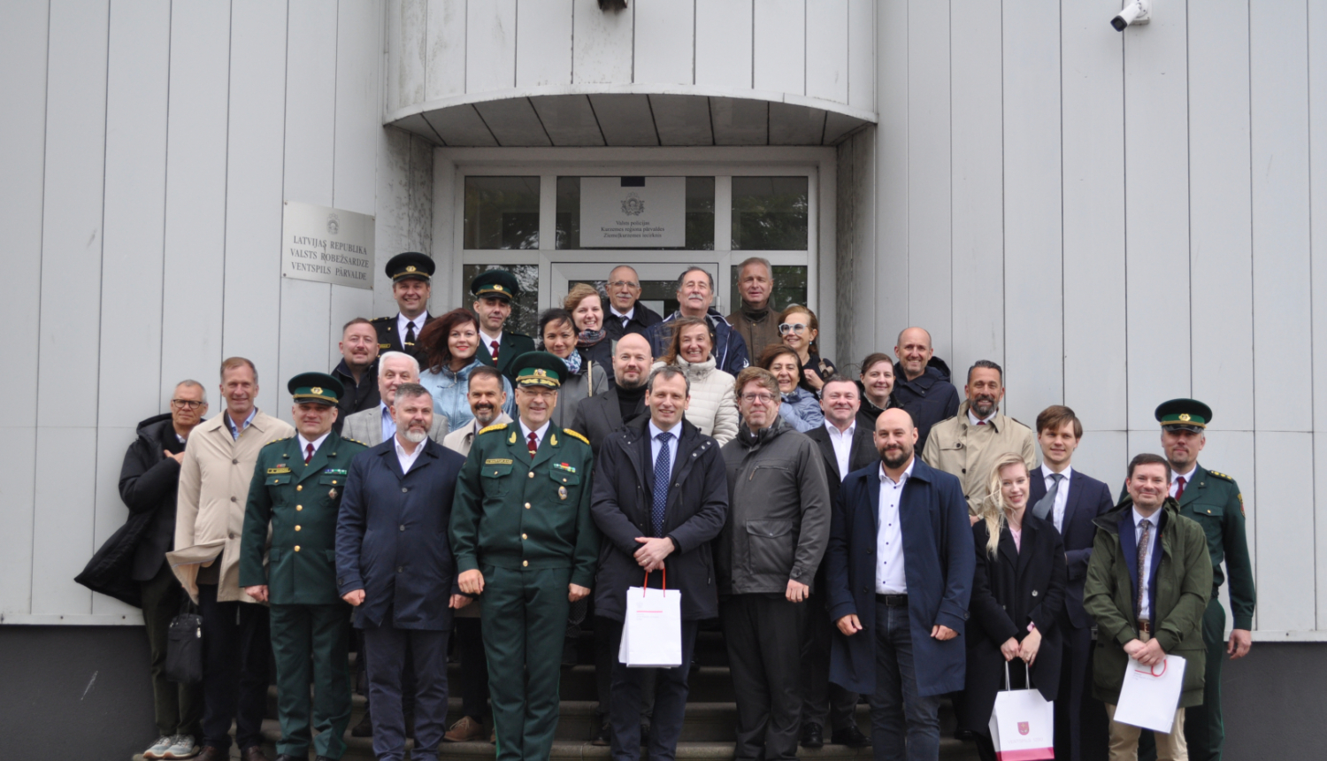 FOTO: Delegācijas kopbilde