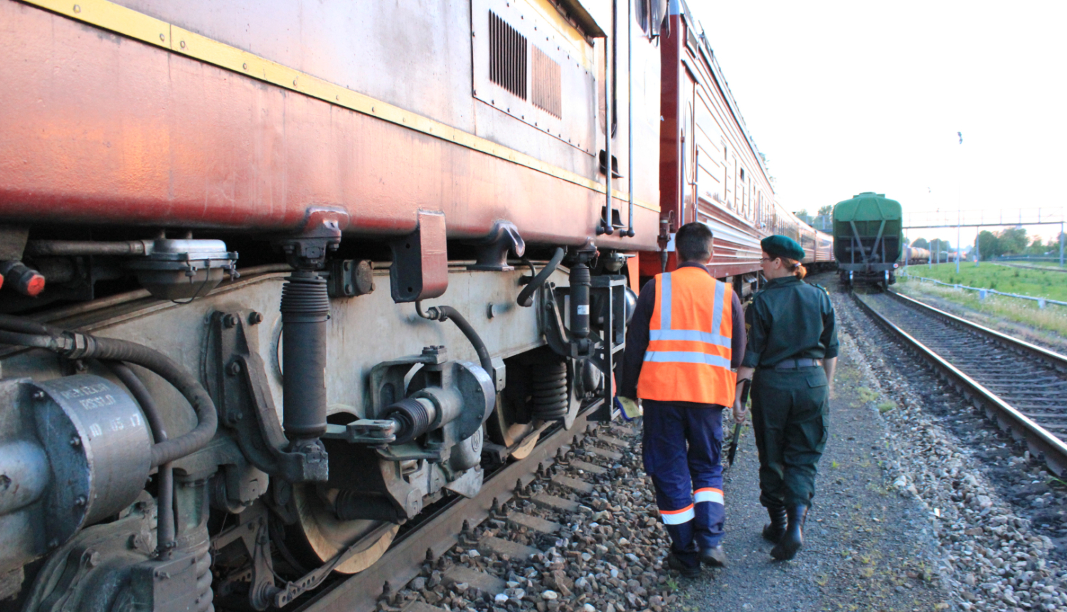 FOTO: Robežsargs pie sliedēm