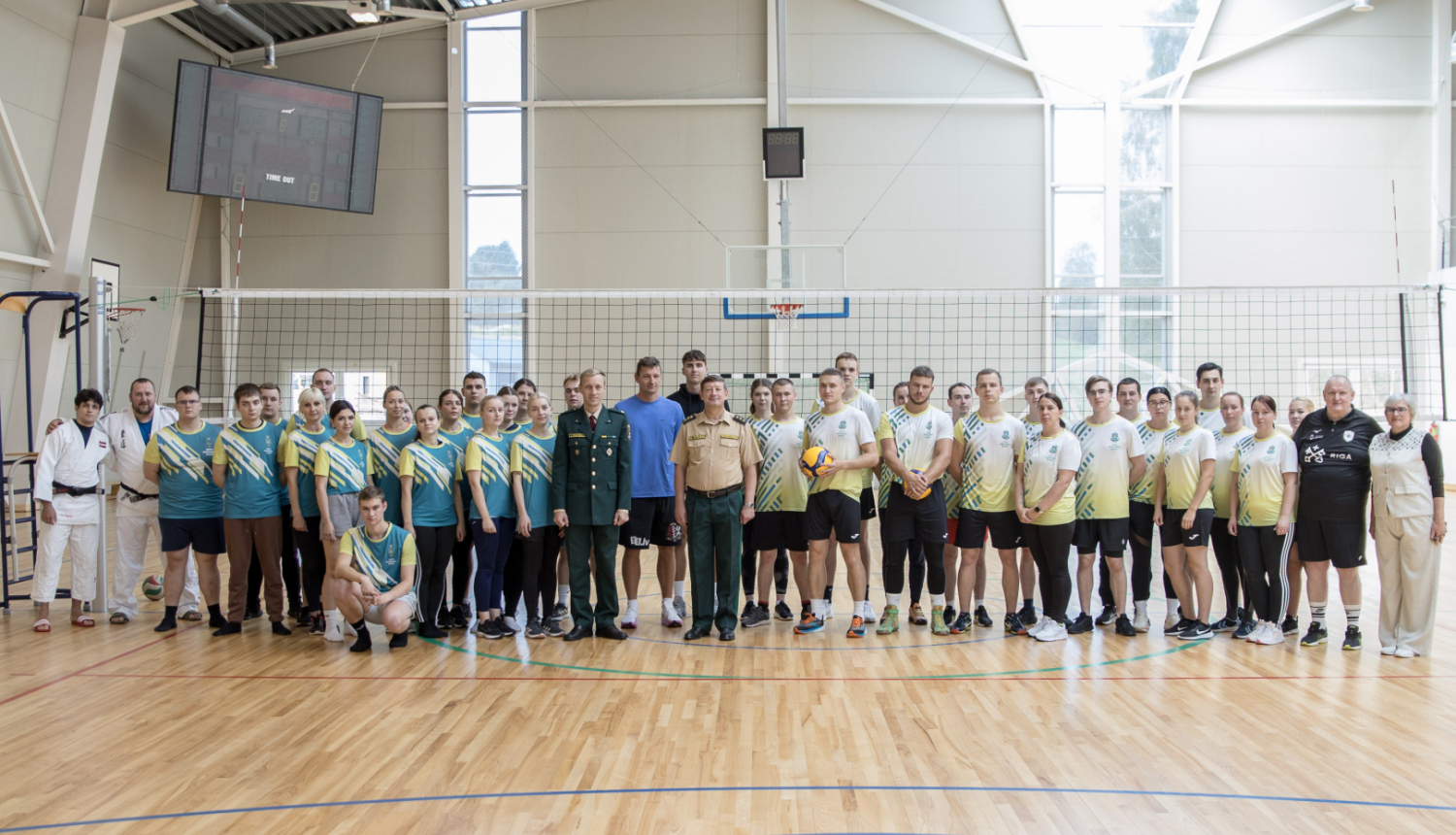 FOTO: Sportisti viesojas VRK