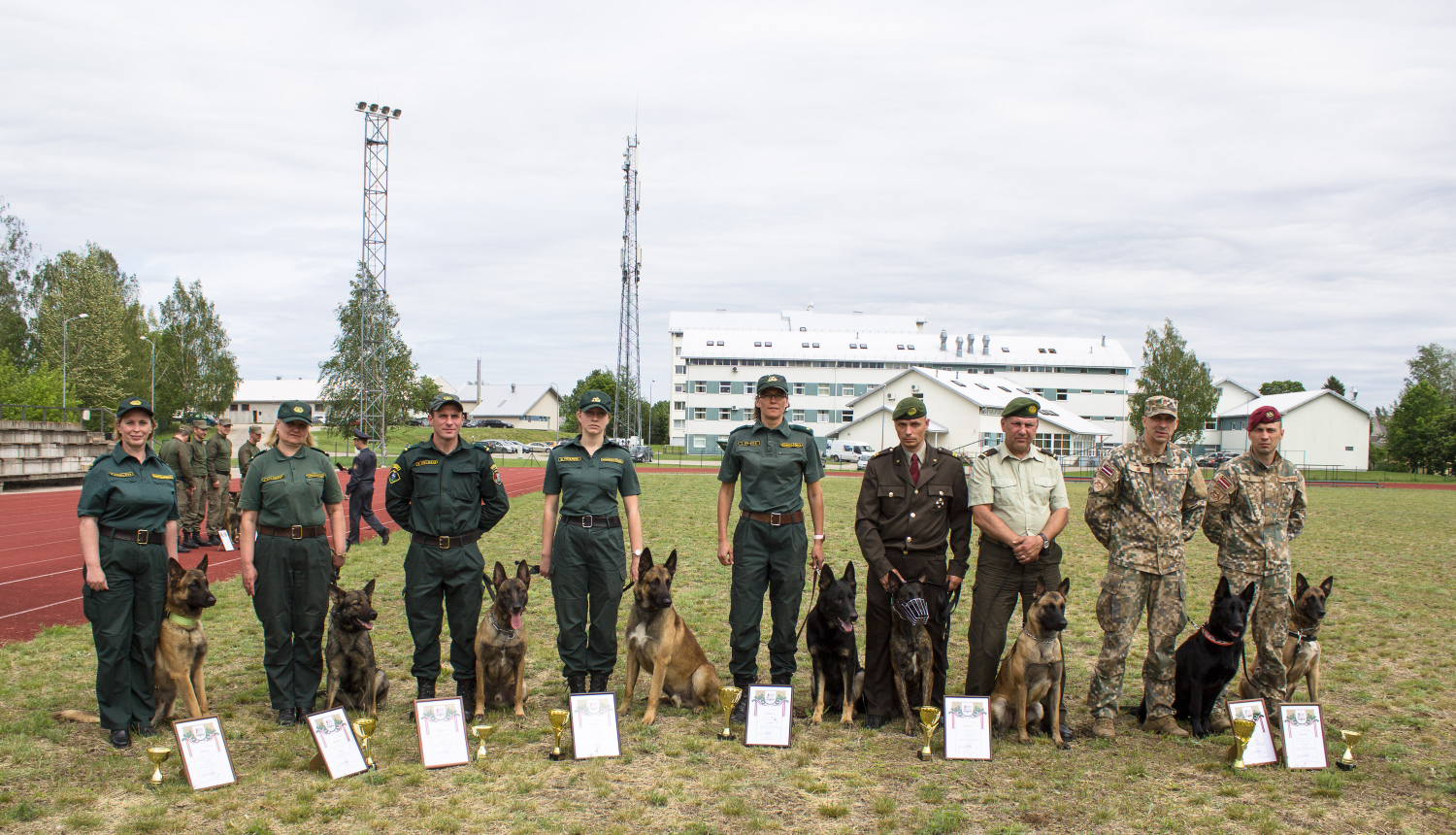 FOTO: Kinologu sacensības