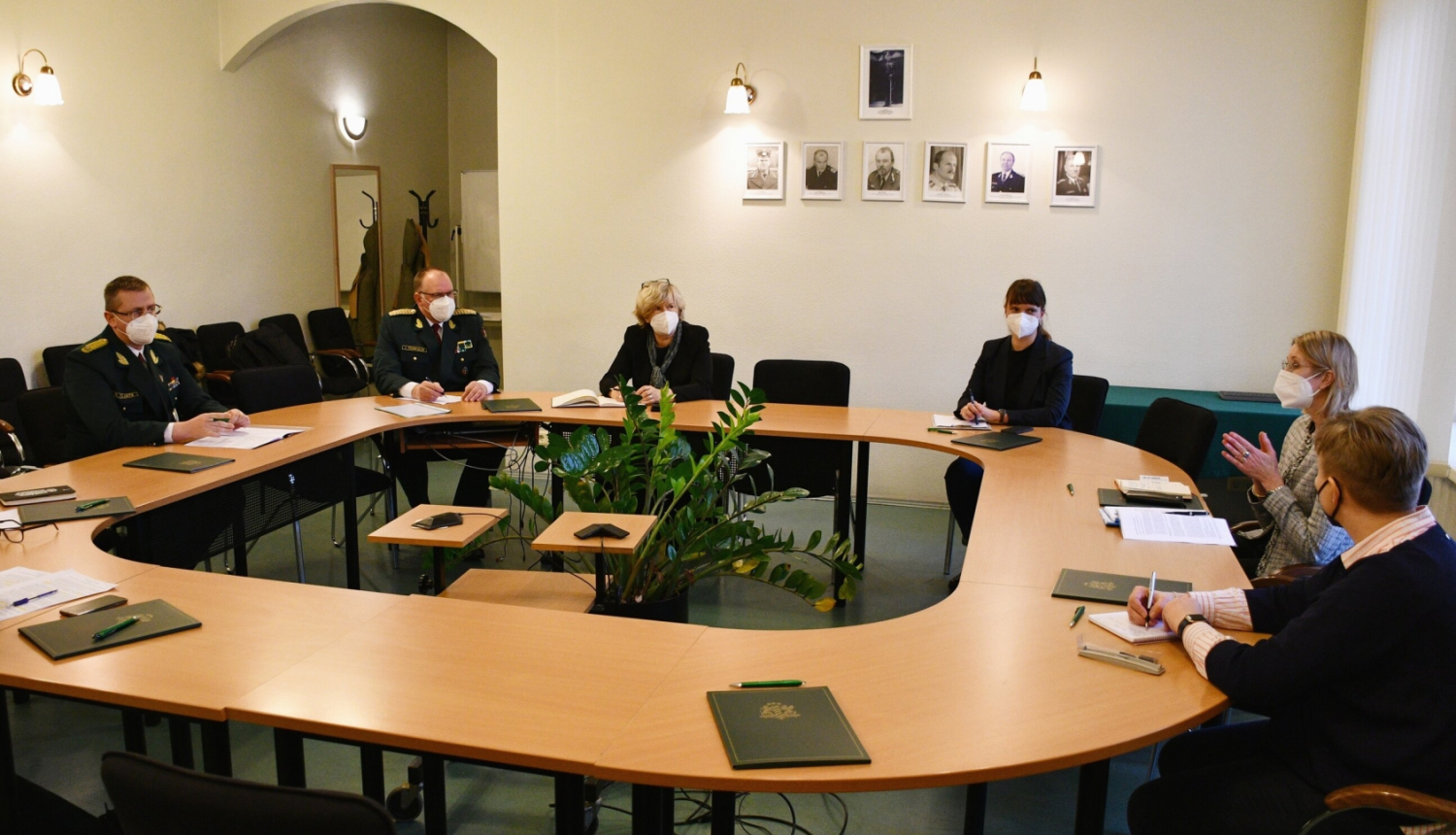 FOTO: VRS priekšnieks tiekas ar ANO pārstāvjiem