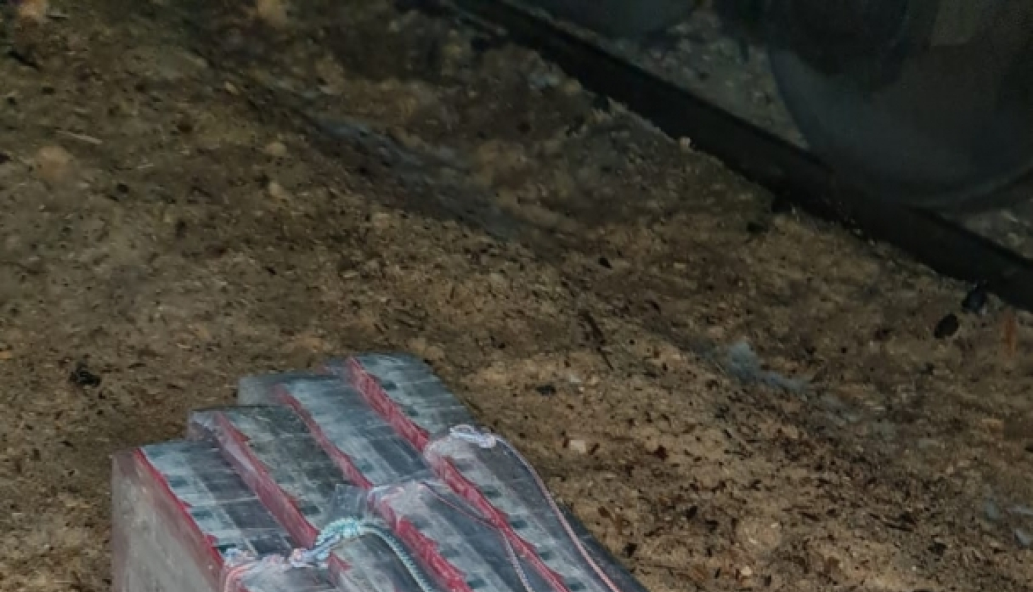 FOTO: Kontrabandas cigaretes