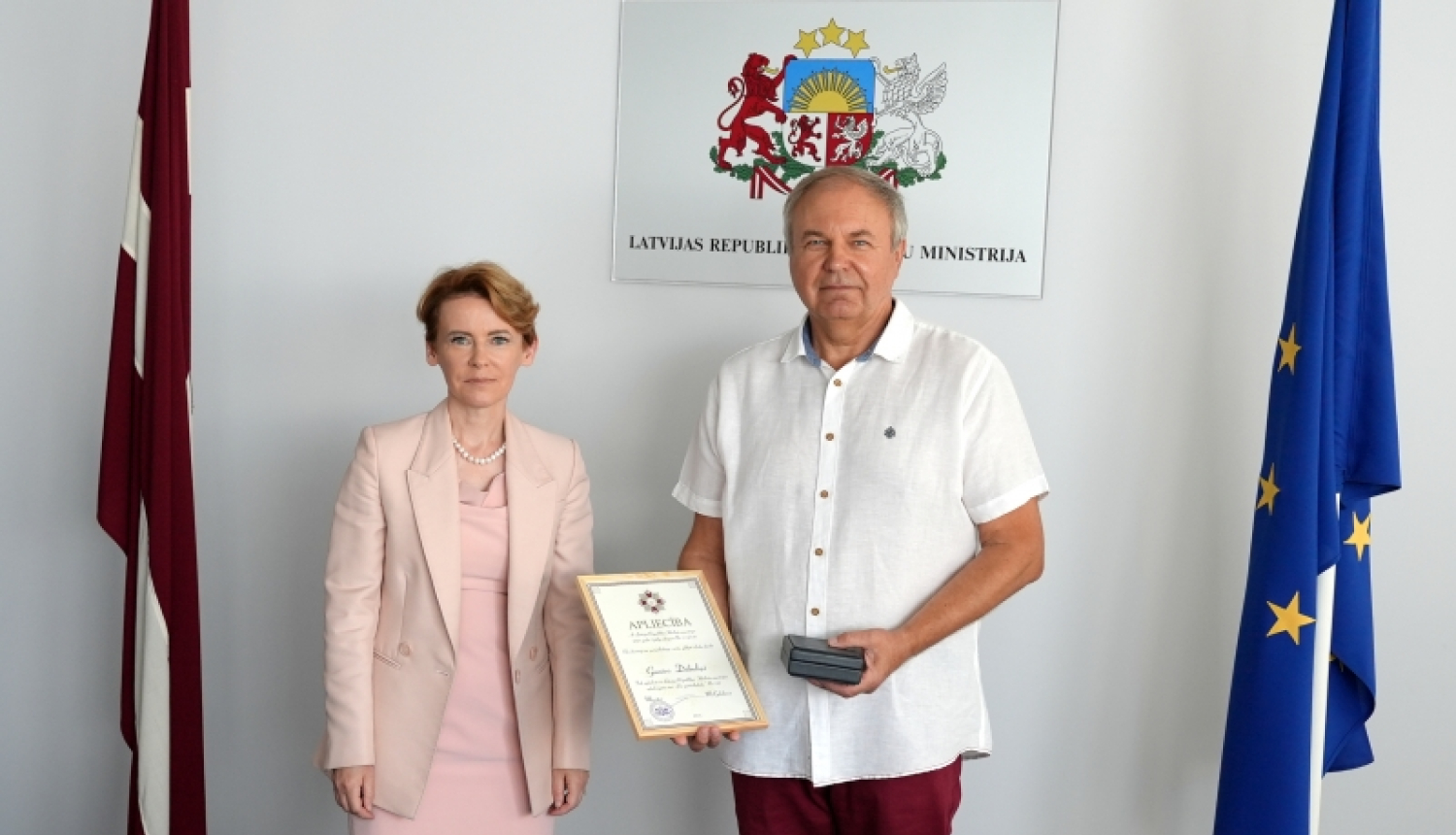 FOTO: iekšlietu ministre un Gunārs Dāboliņš