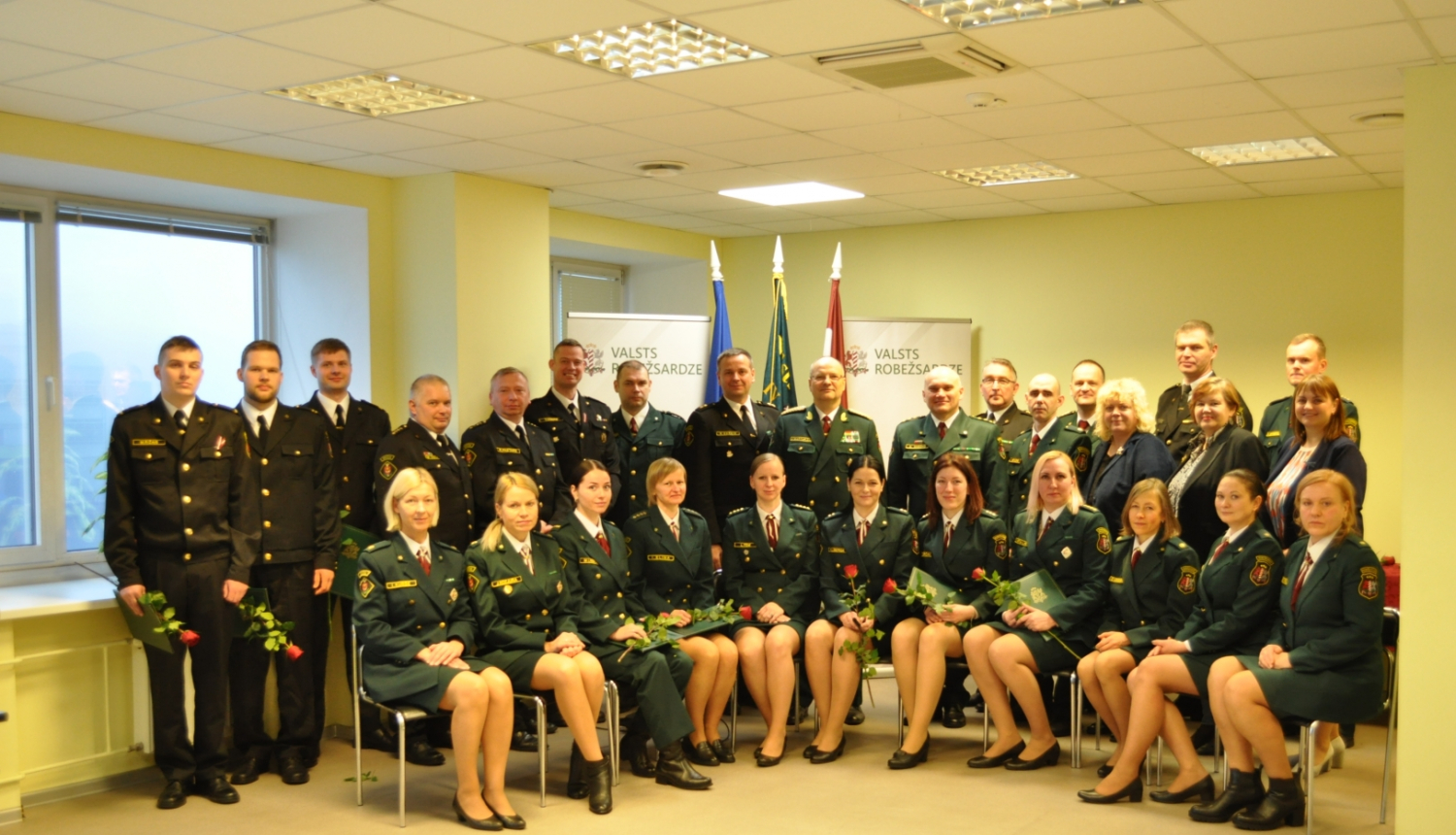 FOTO: VRS Ventspils pārvaldes robežsargi un ģenerālis Juris Martukāns kopbildē