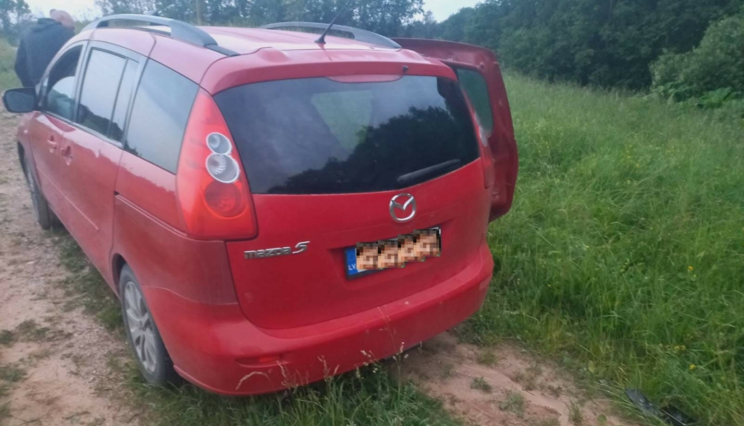 FOTO: Pārkāpēju mašīna