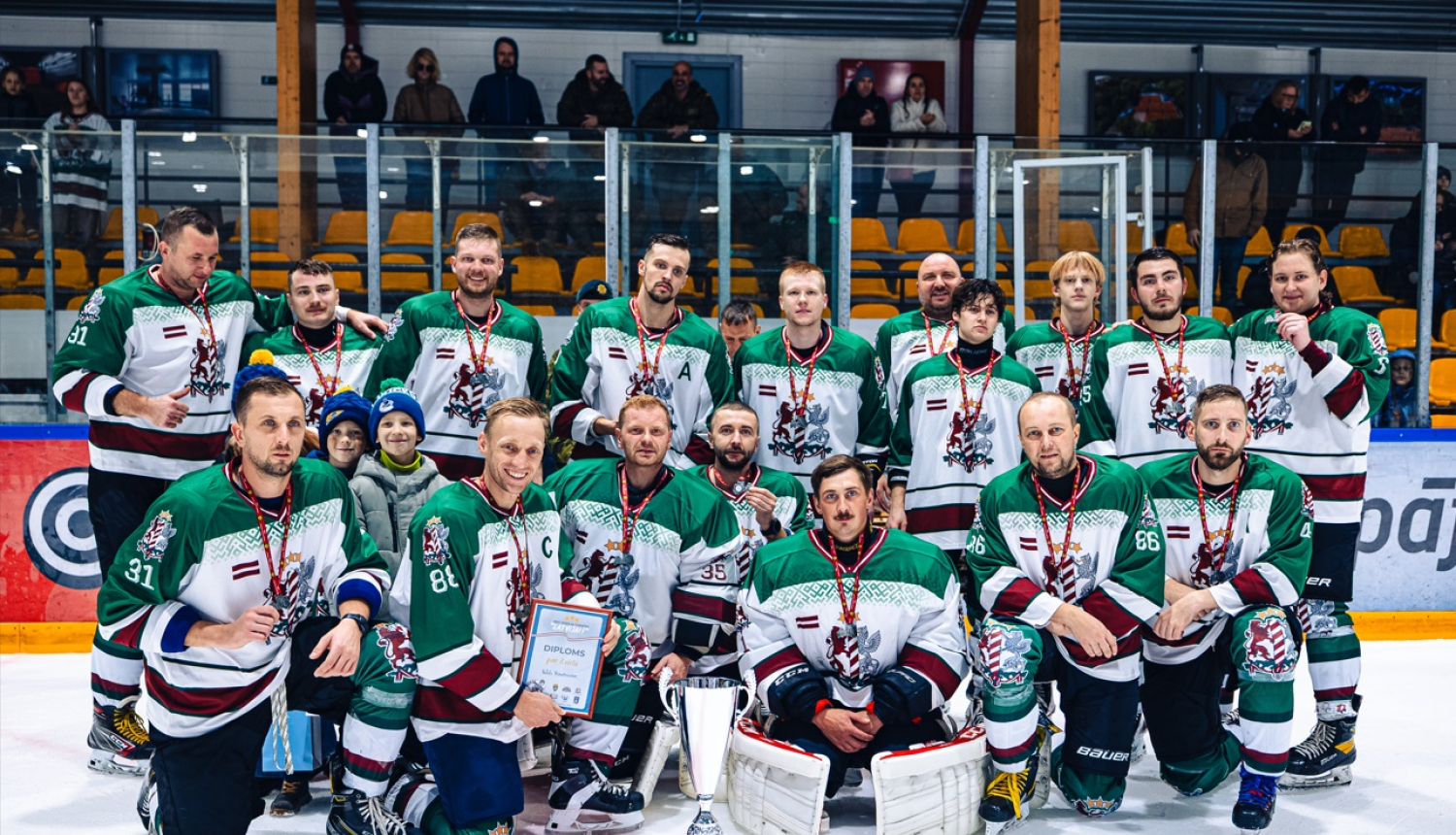 FOTO: Hokeja komanda