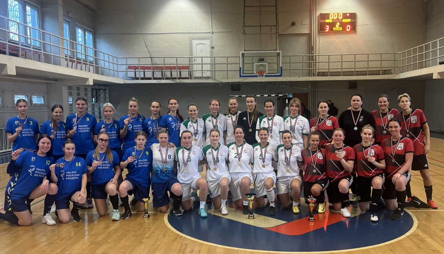 FOTO: Sacensību dalībnieku kopbilde