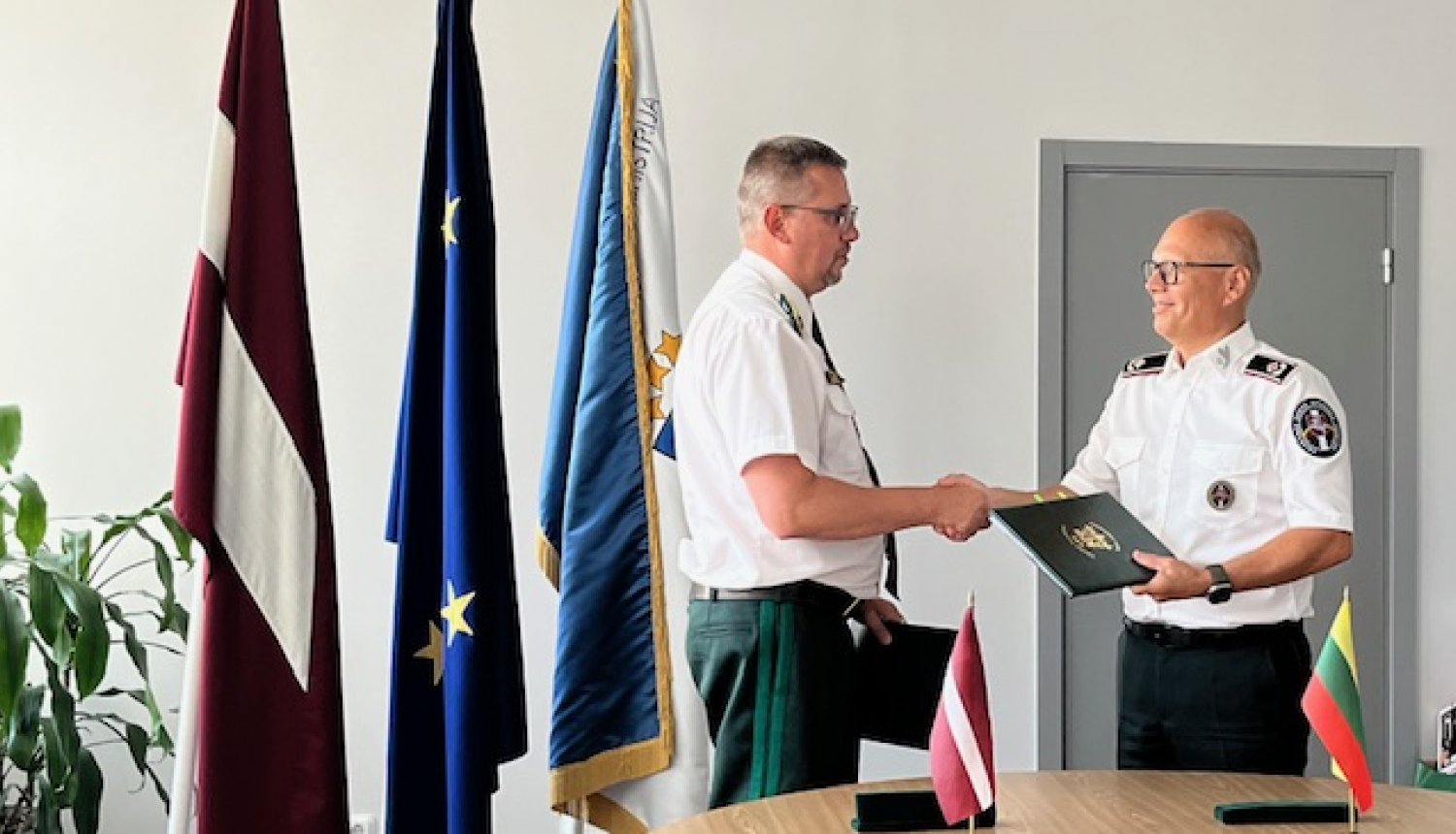 FOTO: Latvijas un Lietuvas robežsardzes priekšnieki