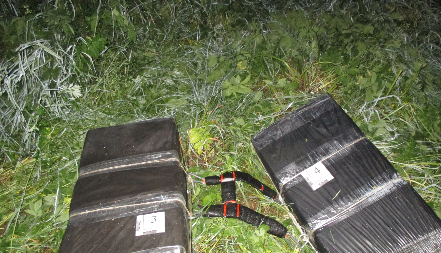 FOTO: Kontrabandas cigaretes