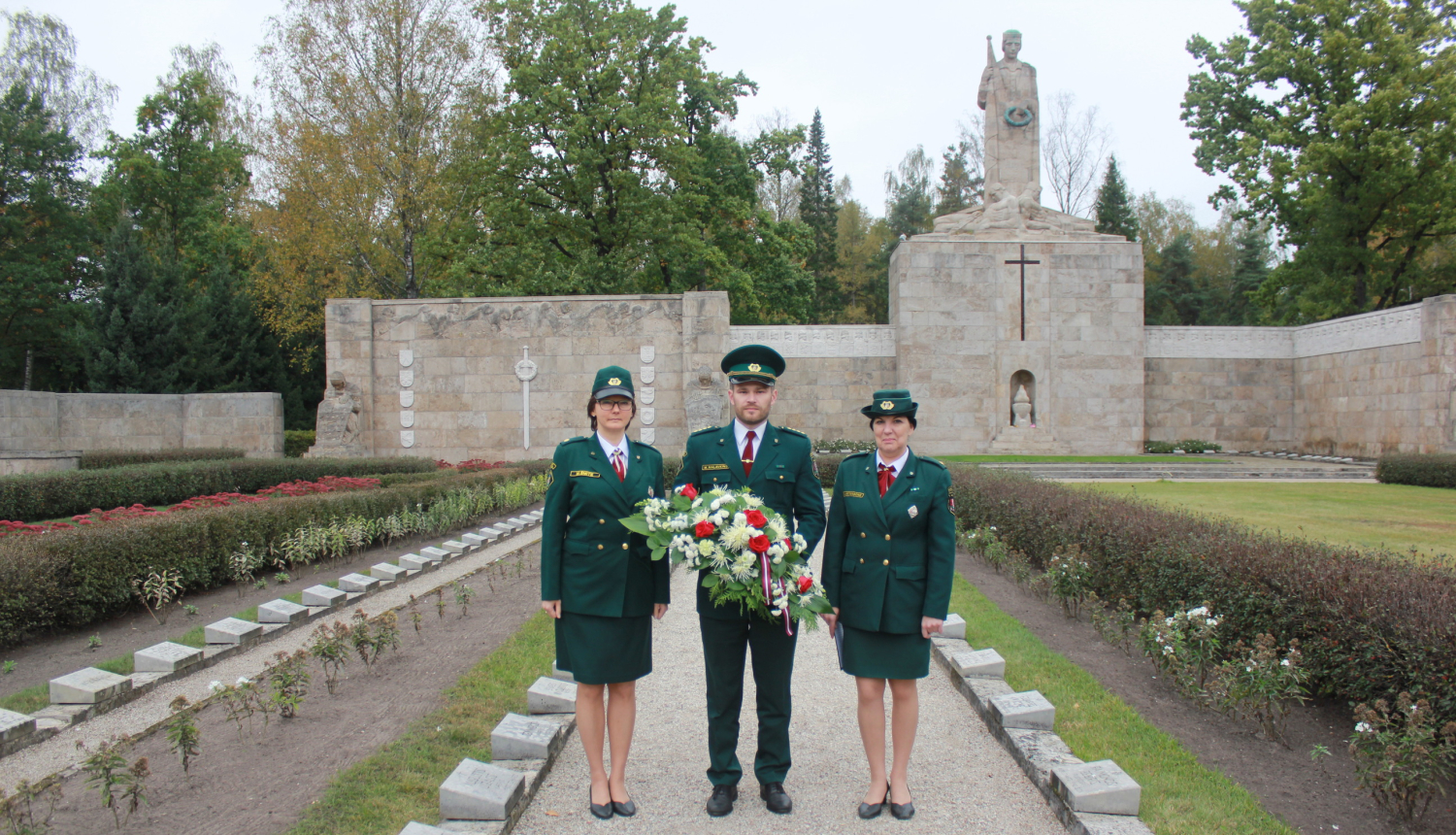 FOTO. Robežsargi piedalās Robežsardzes sagrāves piemiņas pasākumos