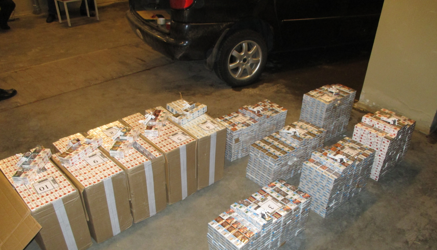 FOTO : kontrabandas cigaretes