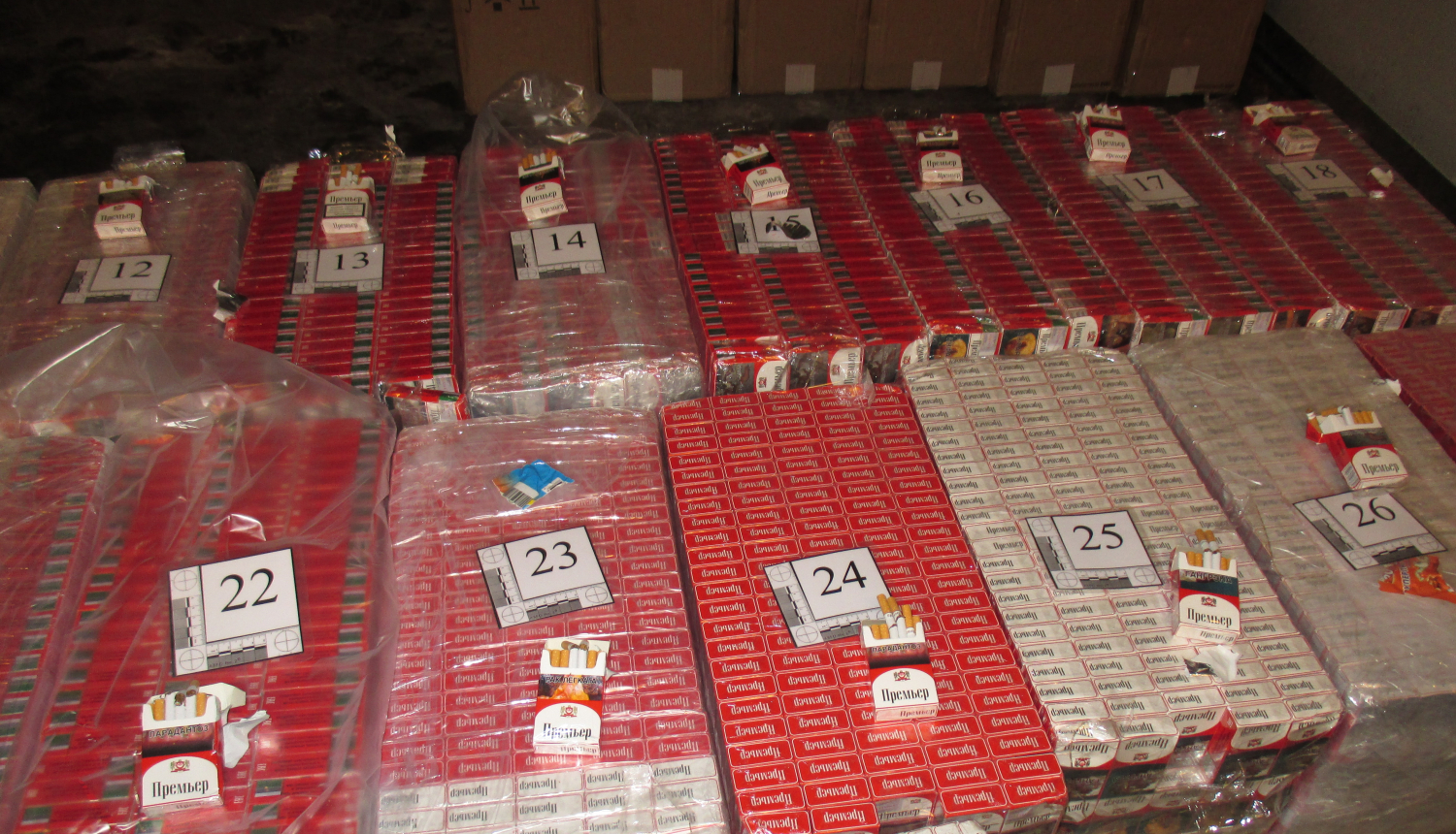 Foto : Kontrabandas cigaretes