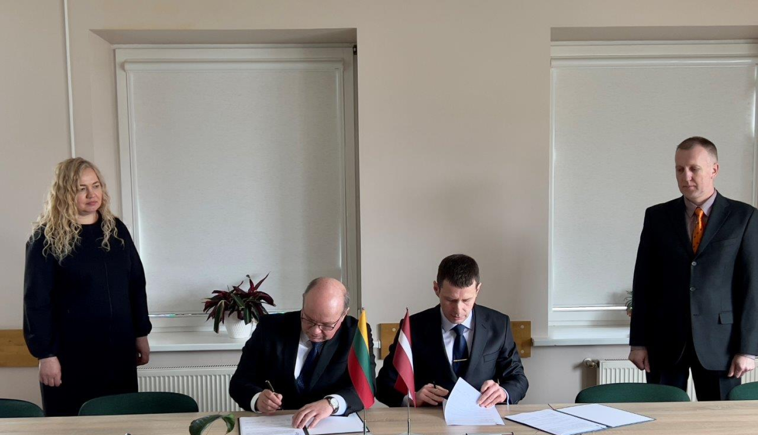 Tikās Latvijas un Lietuvas kolēģi