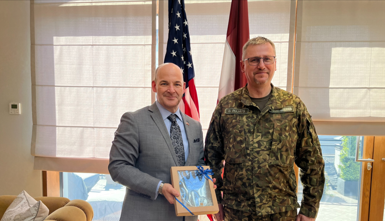 ASV vēstnieks un VRS priekšnieks