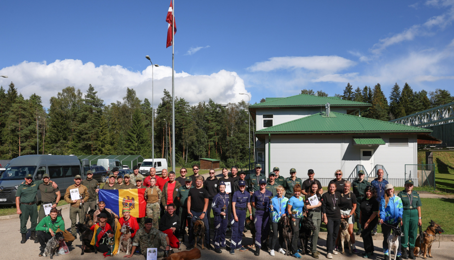 FOTO: Biatlona dalībnieki