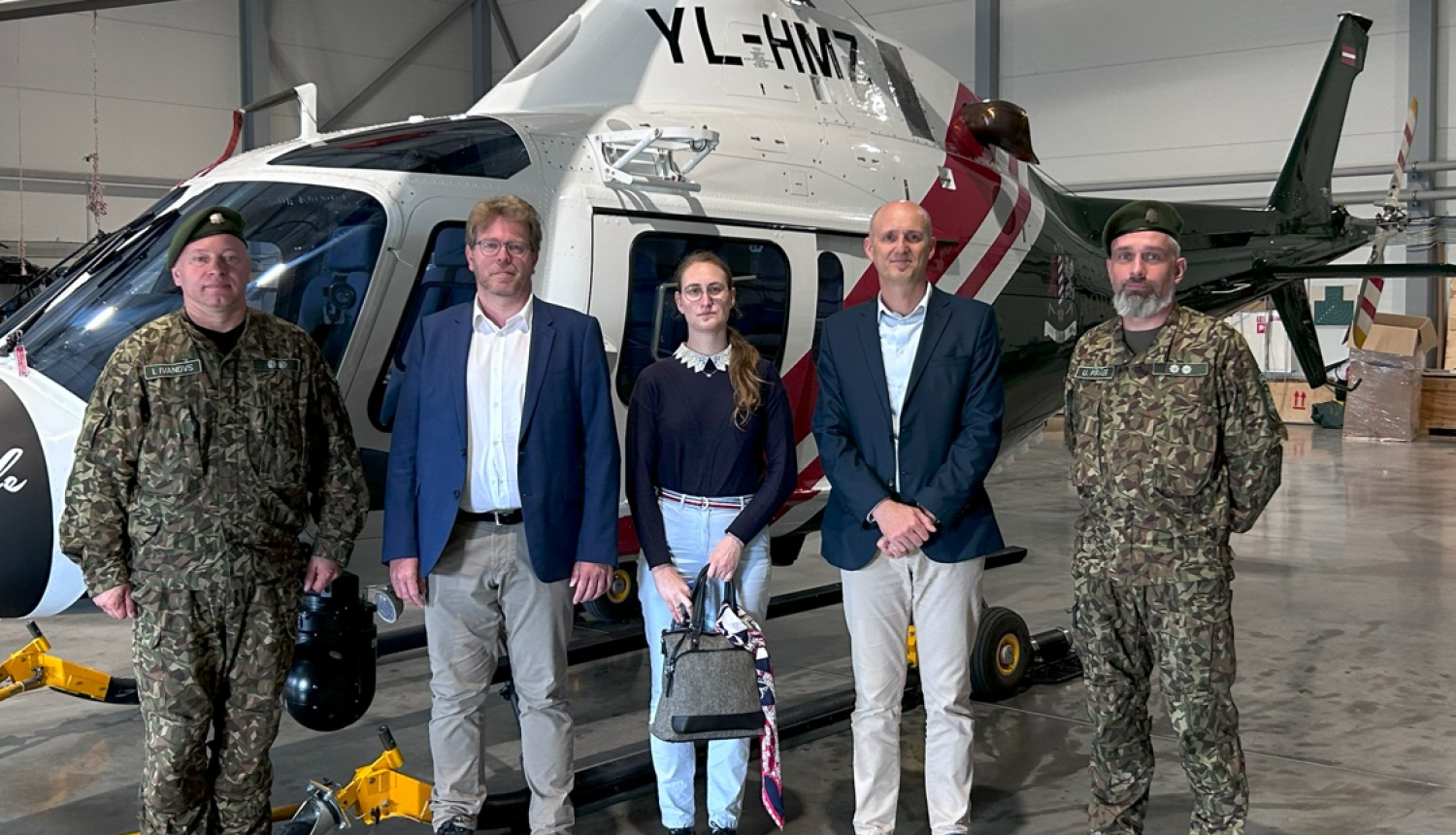 FOTO: Vizīte Aviāciijas un speciālo operāciju pārvaldē