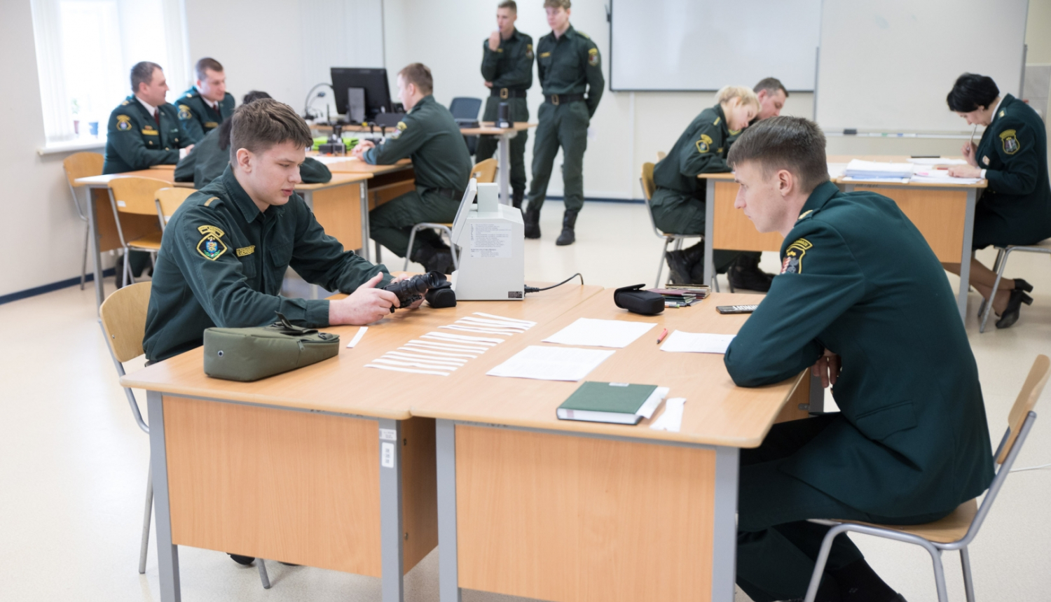 FOTO: VRK apmācāmie kārto eksāmenu