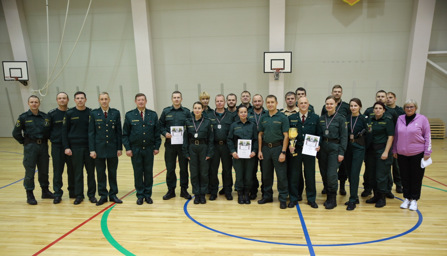 FOTO: Sacensību dalībnieku kopbilde