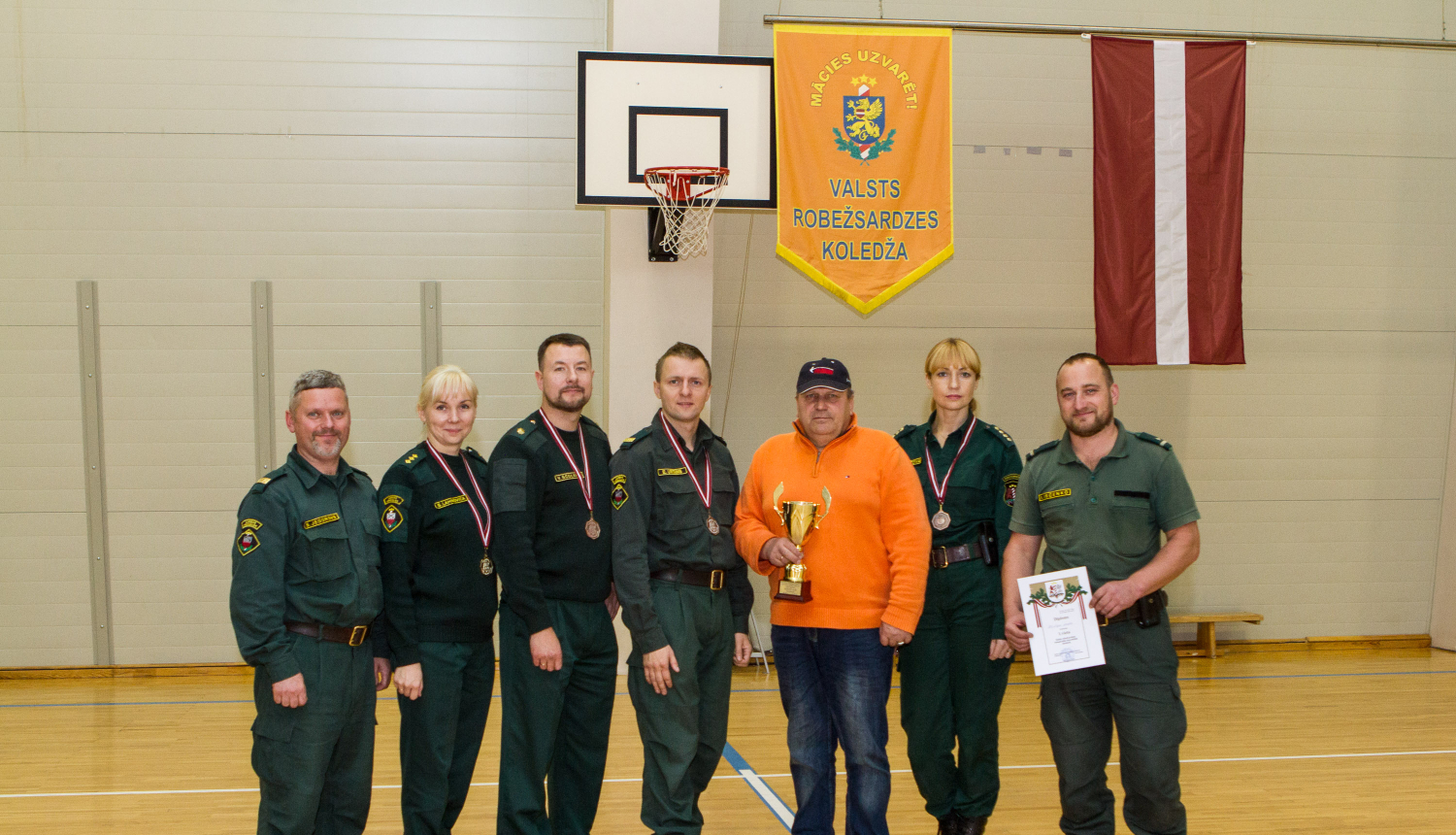 FOTO: VRS šaušanas sacensību dalībnieku kopbilde