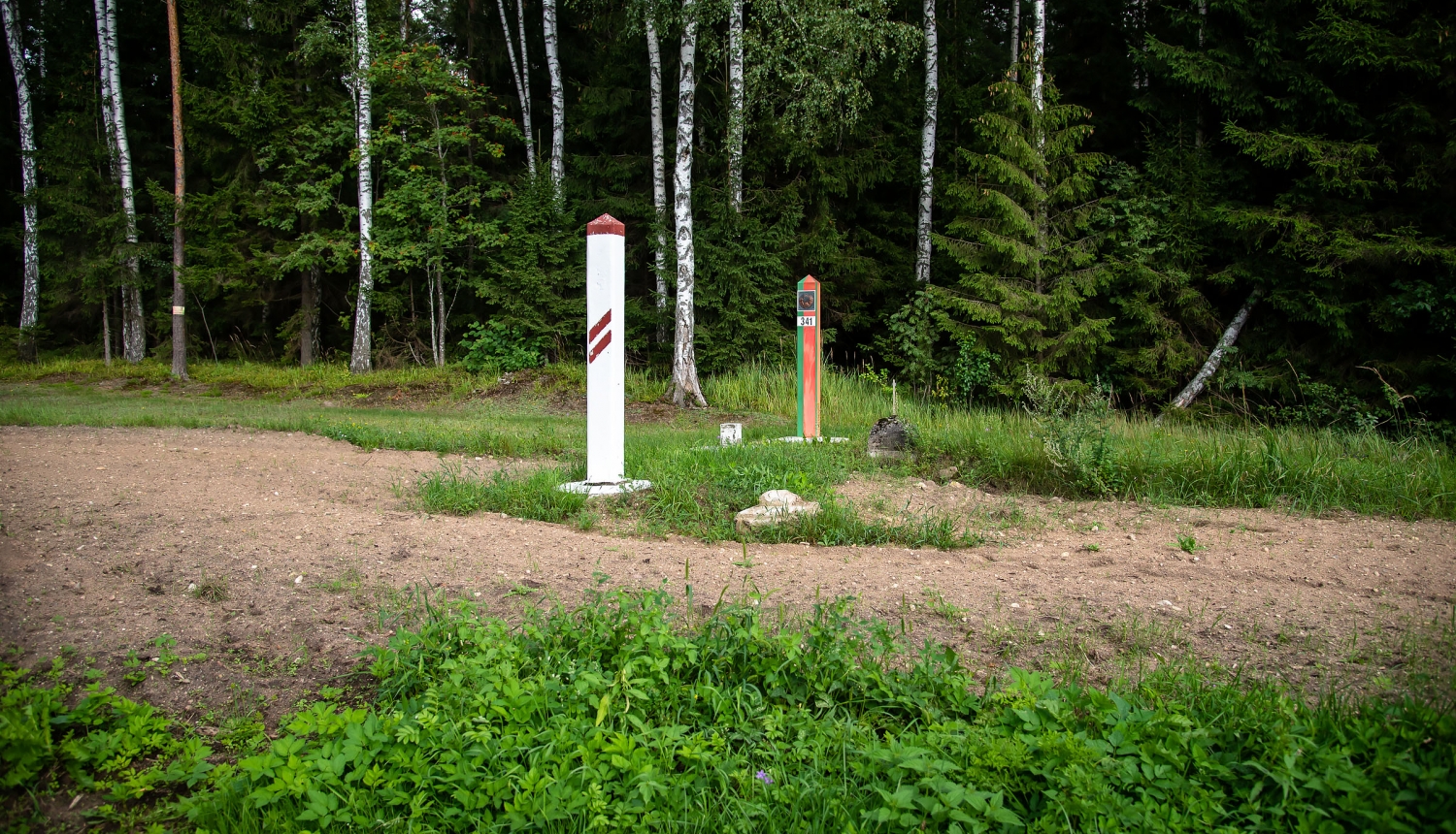 26. augustā novērsts 38 cilvēku mēģinājums nelikumīgi šķērsot Latvijas – Baltkrievijas valsts robežu 26. augustā novērsts 38 cilvēku mēģinājums nelikumīgi šķērsot Latvijas – Baltkrievijas valsts robežu