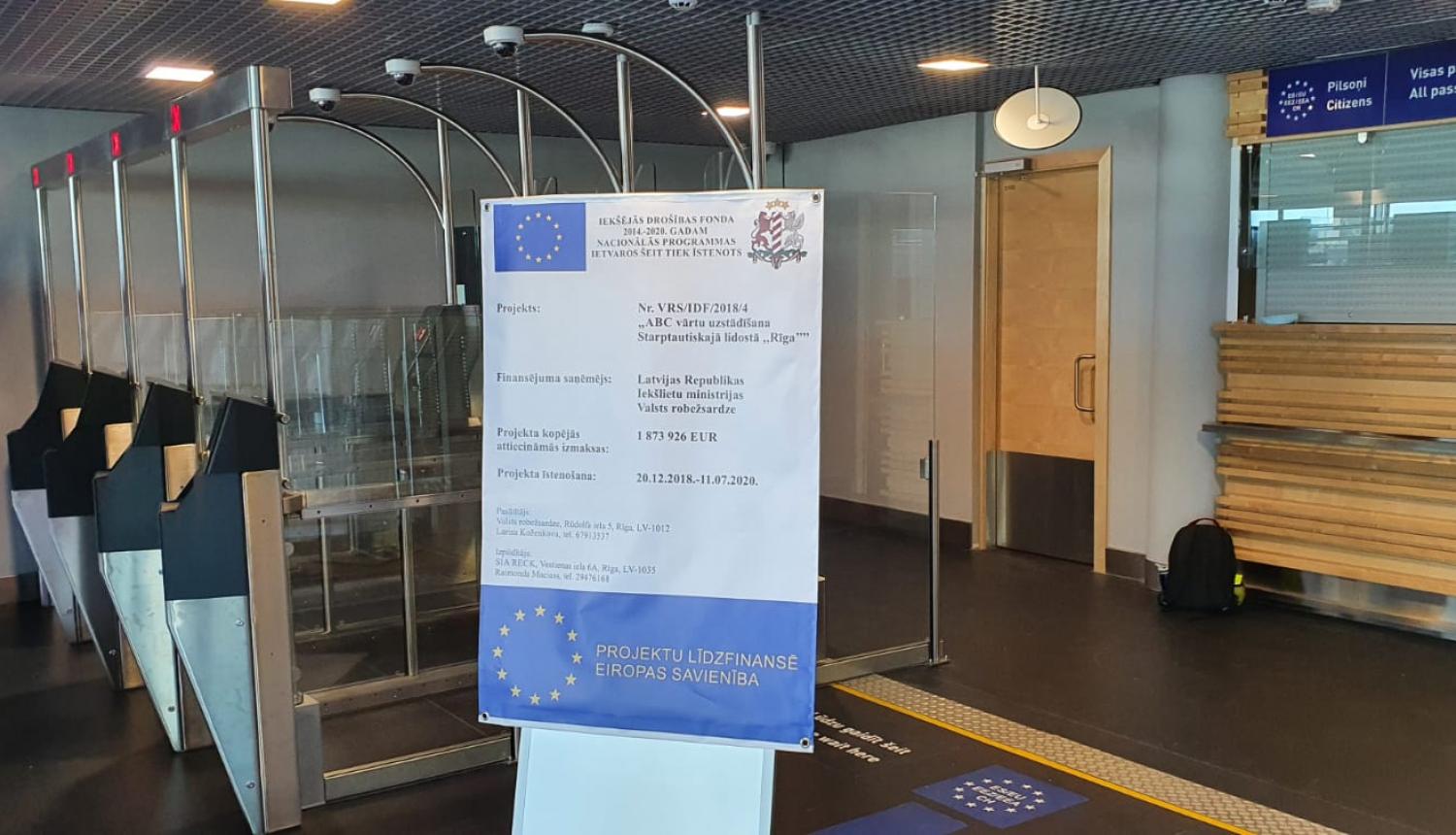 ABC vārti Lidostā "Rīga"