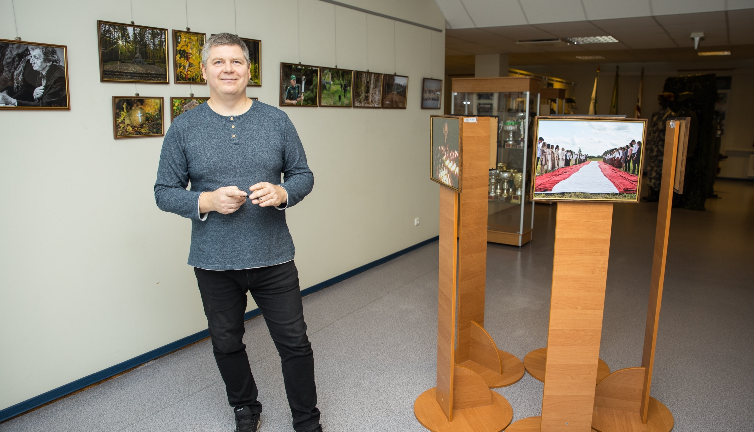 FOTO: A. Baltiņš savā izstādē